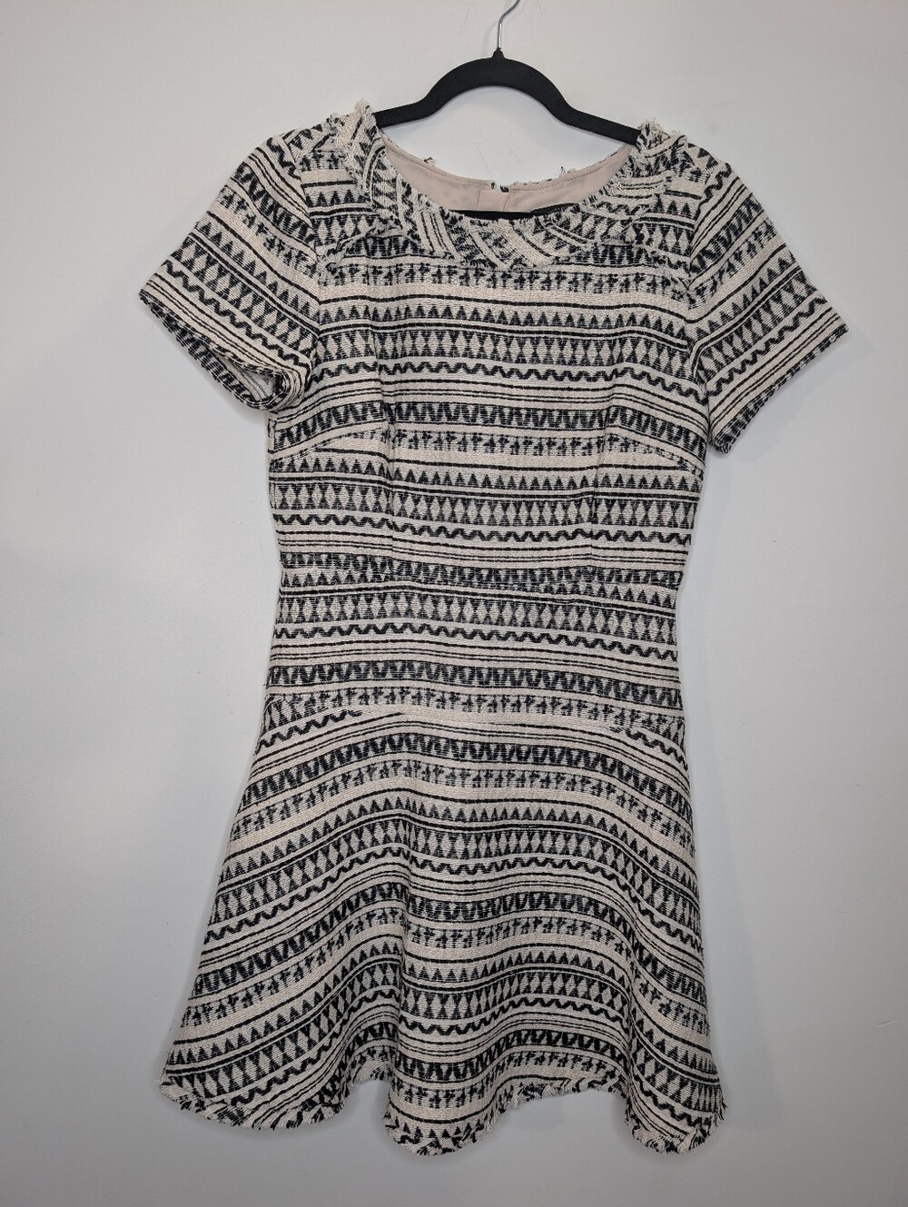 Banana Republic Textured Jacquard Fit & Flare Dress NWT • Size 8 • Cream & Black - Picture 2 of 8